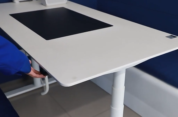 2025-6-5 HEQUENA DE HEUTO DESK4179