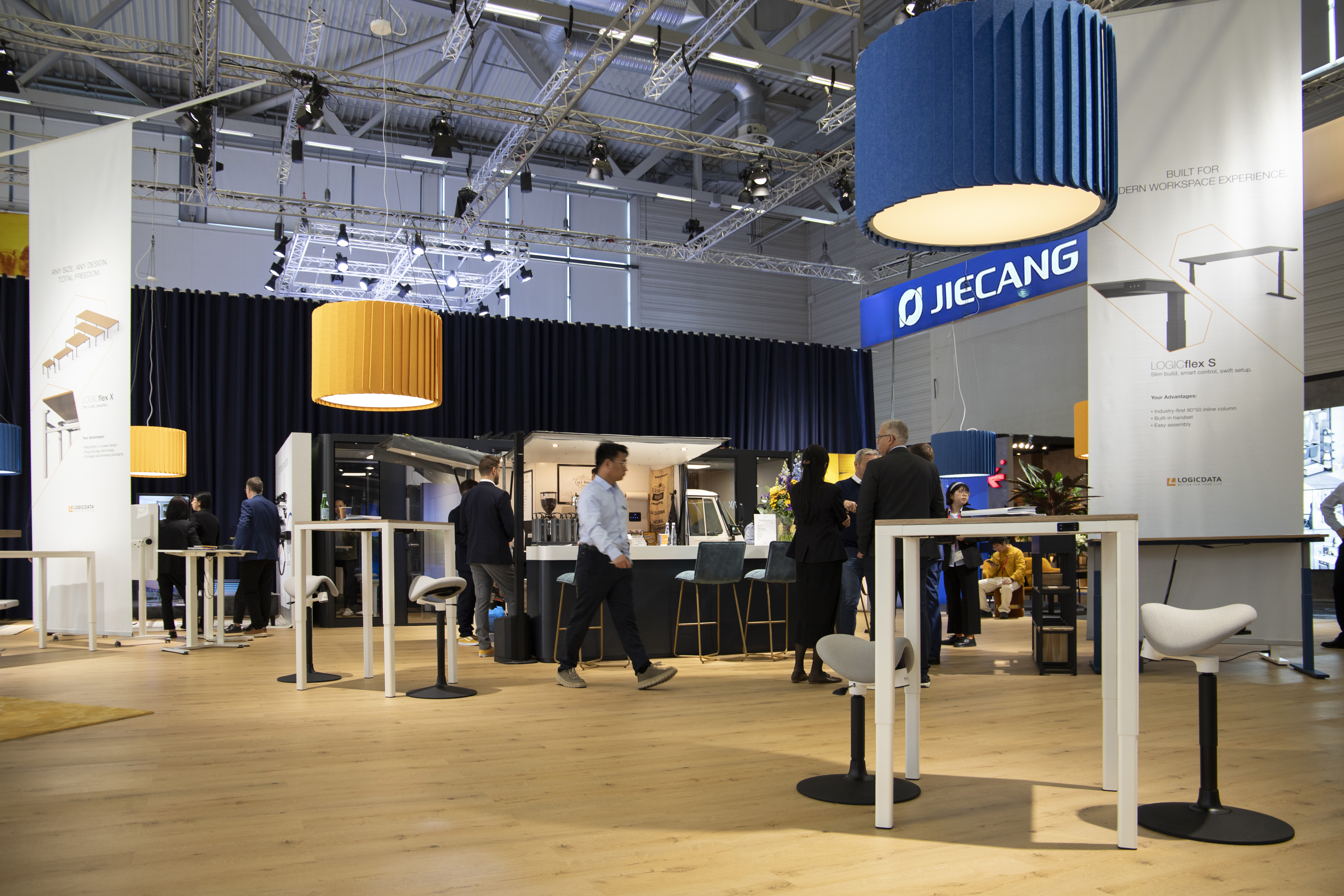 Jiecang Booth em Interzum 2025